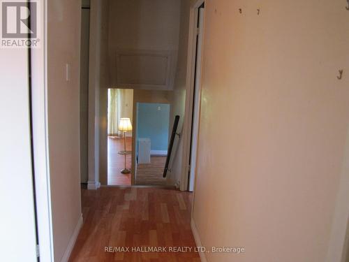 40 Hildenboro Square, Toronto, ON - Indoor Photo Showing Other Room