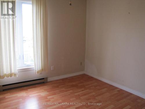 40 Hildenboro Square, Toronto, ON - Indoor Photo Showing Other Room