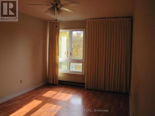 40 Hildenboro Square, Toronto, ON - Indoor Photo Showing Other Room