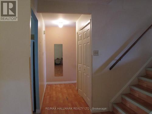 40 Hildenboro Square, Toronto, ON - Indoor Photo Showing Other Room