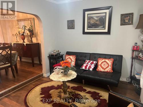 109 Sellers Avenue, Toronto, ON - Indoor Photo Showing Living Room