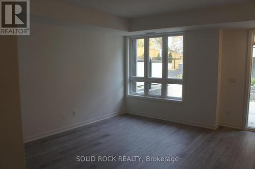 1 - 4035 Hickory Drive, Mississauga, ON - Indoor Photo Showing Other Room