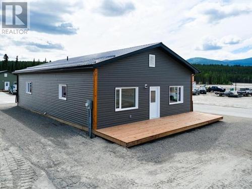 30 Beryl Place, Whitehorse, YT - Outdoor With Exterior