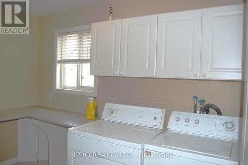 21 Rowland Street, Brampton, ON - Indoor Photo Showing Laundry Room