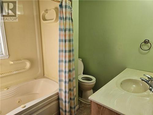 1203 Princess Street, Cornwall, ON - Indoor Photo Showing Bathroom