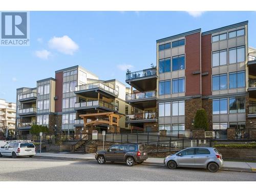 1933 Ambrosi Road Unit# 406, Kelowna, BC - Outdoor With Balcony