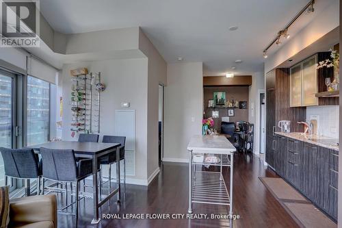 1407 - 12 York Street, Toronto, ON - Indoor Photo Showing Dining Room