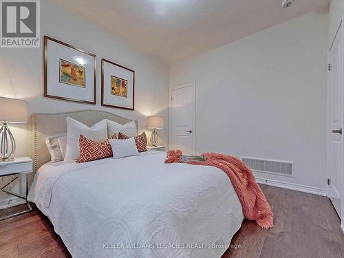 209 Kincardine Street, Vaughan, ON - Indoor Photo Showing Bedroom