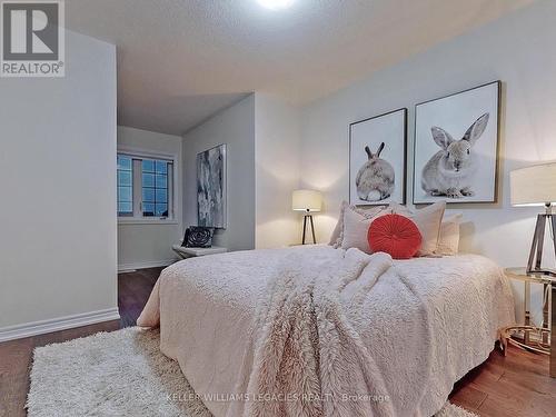 209 Kincardine Street, Vaughan, ON - Indoor Photo Showing Bedroom