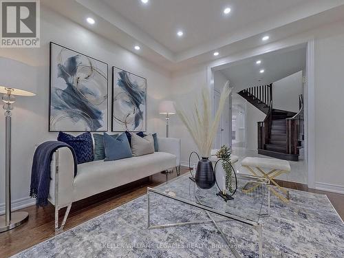 209 Kincardine Street, Vaughan, ON - Indoor Photo Showing Living Room