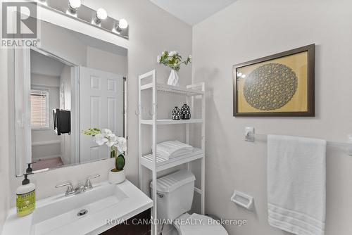 3240 Redpath Circle, Mississauga, ON - Indoor Photo Showing Bathroom