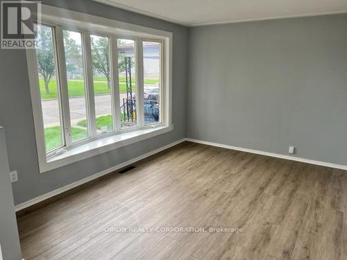 359 .5 Strathearn Avenue, Hamilton, ON - Indoor Photo Showing Other Room