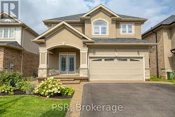 24 DUNVEGAN PLACE  Hamilton, ON L9B 0H5