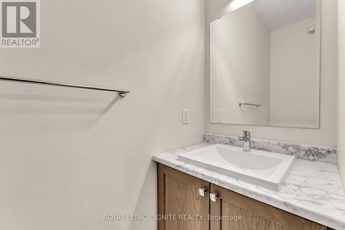 306 Holden Street, Kingston, ON - Indoor Photo Showing Bathroom