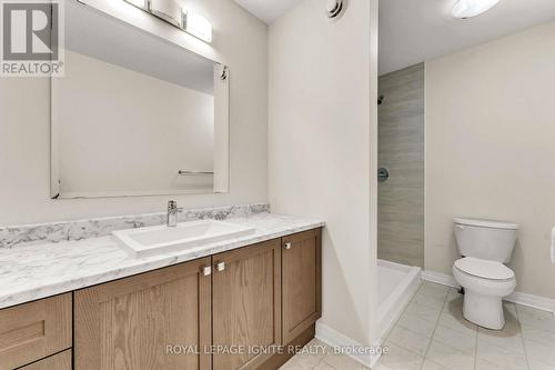 306 Holden Street, Kingston, ON - Indoor Photo Showing Bathroom