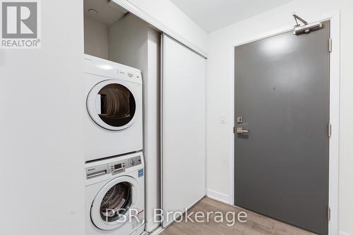 307 - 17 Dundonald Street, Toronto, ON - Indoor Photo Showing Laundry Room