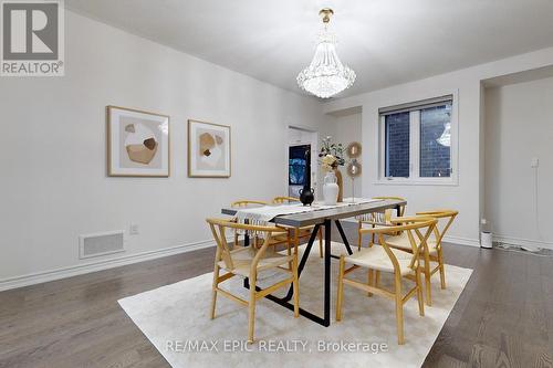 1 Kenneth Ross Bend, East Gwillimbury, ON - Indoor Photo Showing Dining Room