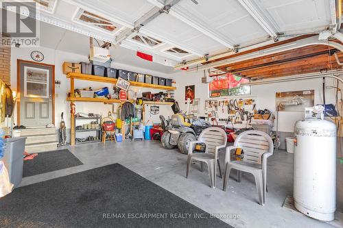 1239 Westbrook Road, West Lincoln, ON - Indoor Photo Showing Garage