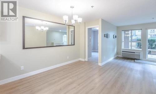 1099 Sunset Drive Unit# 140, Kelowna, BC - Indoor Photo Showing Other Room