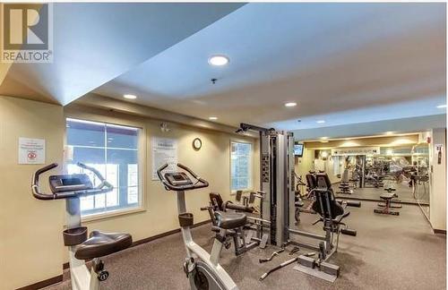 1099 Sunset Drive Unit# 140, Kelowna, BC - Indoor Photo Showing Gym Room