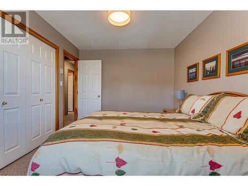 465 Silver Queen Road Unit# A, Vernon, BC - Indoor Photo Showing Bedroom