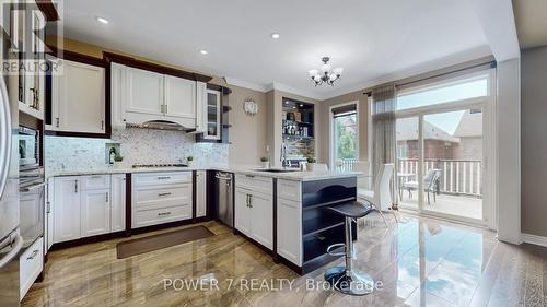 143 Beckett Avenue, Markham, ON - Indoor Photo Showing Kitchen With Upgraded Kitchen