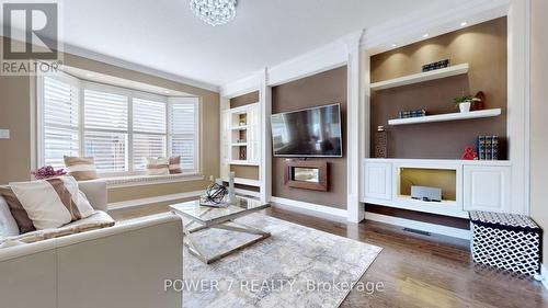 143 Beckett Avenue, Markham, ON - Indoor Photo Showing Living Room