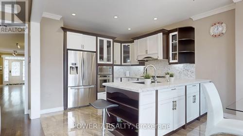 143 Beckett Avenue, Markham, ON - Indoor Photo Showing Kitchen With Upgraded Kitchen