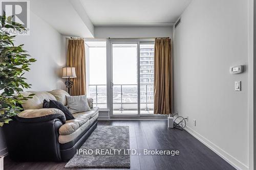 4207 - 898 Portage Parkway, Vaughan, ON - Indoor Photo Showing Other Room