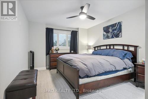 2153 Marc Lane, Burlington, ON - Indoor Photo Showing Bedroom