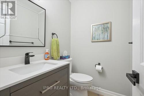 2153 Marc Lane, Burlington, ON - Indoor Photo Showing Bathroom