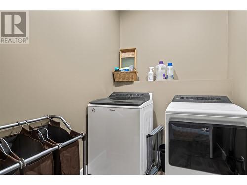 6600 Park Hill Road Ne, Salmon Arm, BC - Indoor Photo Showing Laundry Room