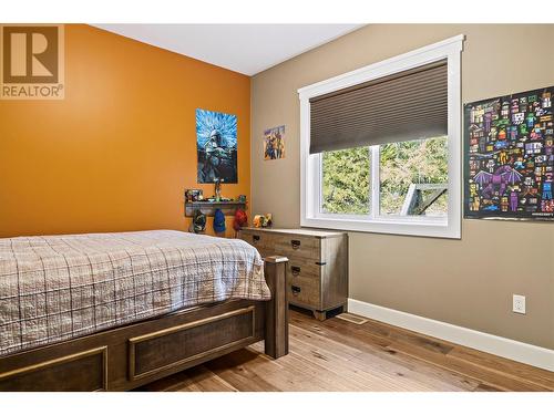 6600 Park Hill Road Ne, Salmon Arm, BC - Indoor Photo Showing Bedroom