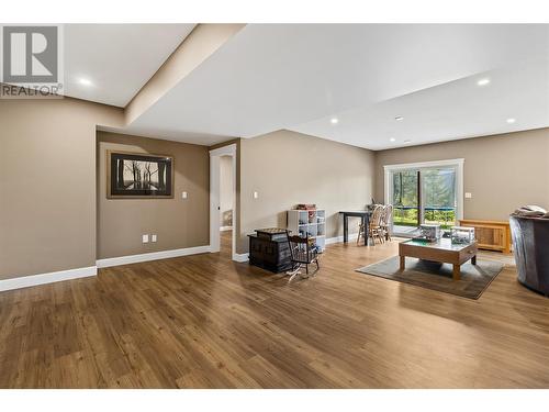 6600 Park Hill Road Ne, Salmon Arm, BC - Indoor