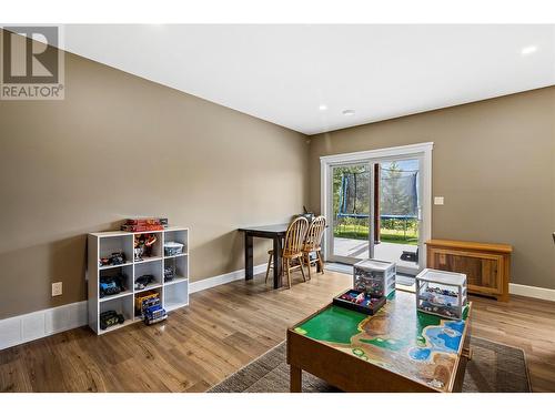 6600 Park Hill Road Ne, Salmon Arm, BC - Indoor