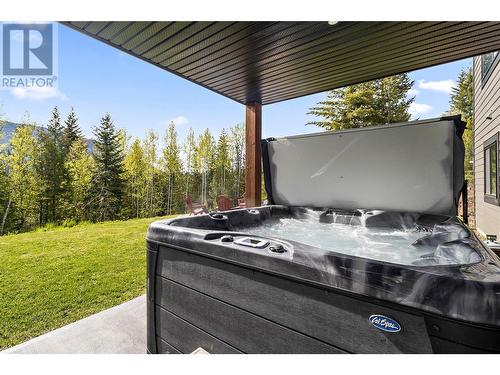 6600 Park Hill Road Ne, Salmon Arm, BC - Outdoor With Deck Patio Veranda With Exterior