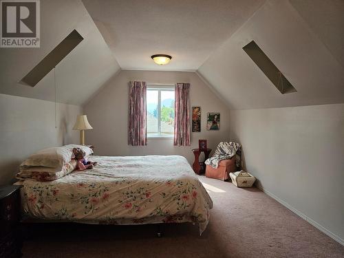 9800 Turner Street Unit# 50, Summerland, BC - Indoor Photo Showing Bedroom