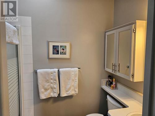 9800 Turner Street Unit# 50, Summerland, BC - Indoor Photo Showing Bathroom