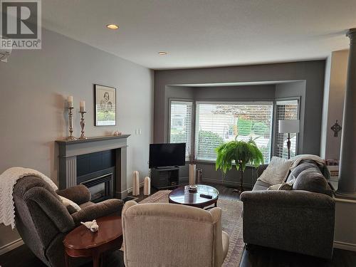 9800 Turner Street Unit# 50, Summerland, BC - Indoor Photo Showing Living Room With Fireplace