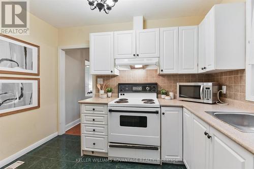 149 N Bonnington Avenue, Toronto, ON - Indoor Photo Showing Kitchen