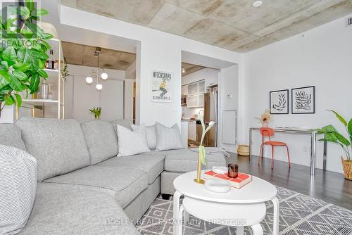 208 - 1205 Queen Street W, Toronto, ON - Indoor Photo Showing Living Room