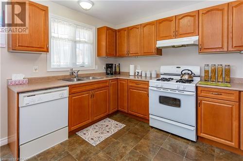 34 Shelton Drive, Ingersoll, ON - Indoor Photo Showing Kitchen With Double Sink