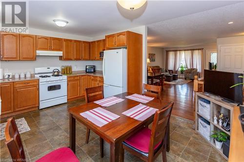 34 Shelton Drive, Ingersoll, ON - Indoor Photo Showing Kitchen