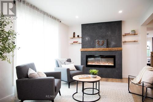 206135 Sykes Street N, Meaford, ON - Indoor Photo Showing Living Room With Fireplace