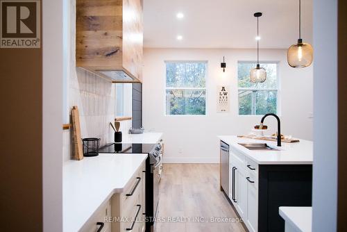 206135 Sykes Street N, Meaford, ON - Indoor Photo Showing Kitchen