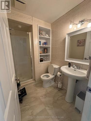 174 Steeles Avenue E, Markham, ON - Indoor Photo Showing Bathroom