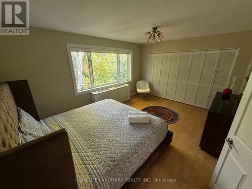 174 Steeles Avenue E, Markham, ON - Indoor Photo Showing Bedroom