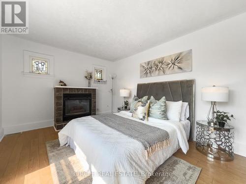 4639 Simcoe Street, Niagara Falls, ON - Indoor Photo Showing Bedroom