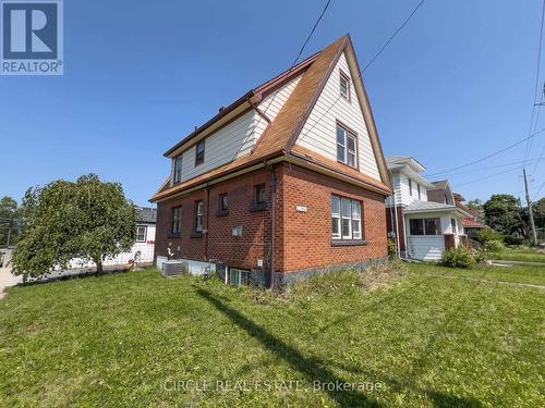 4639 Simcoe Street, Niagara Falls, ON - Outdoor