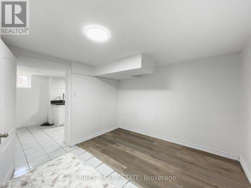 4639 Simcoe Street, Niagara Falls, ON - Indoor Photo Showing Other Room